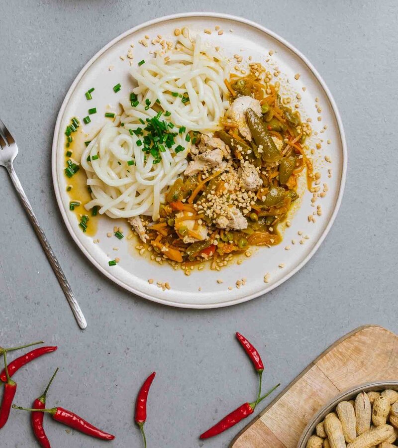 Makaron udon z kurczakiem hoisin, warzywa stir fry